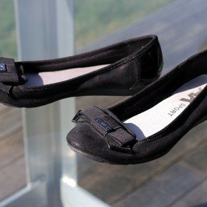 Anna Klein (AK Sport) Akalivia Black Flats
